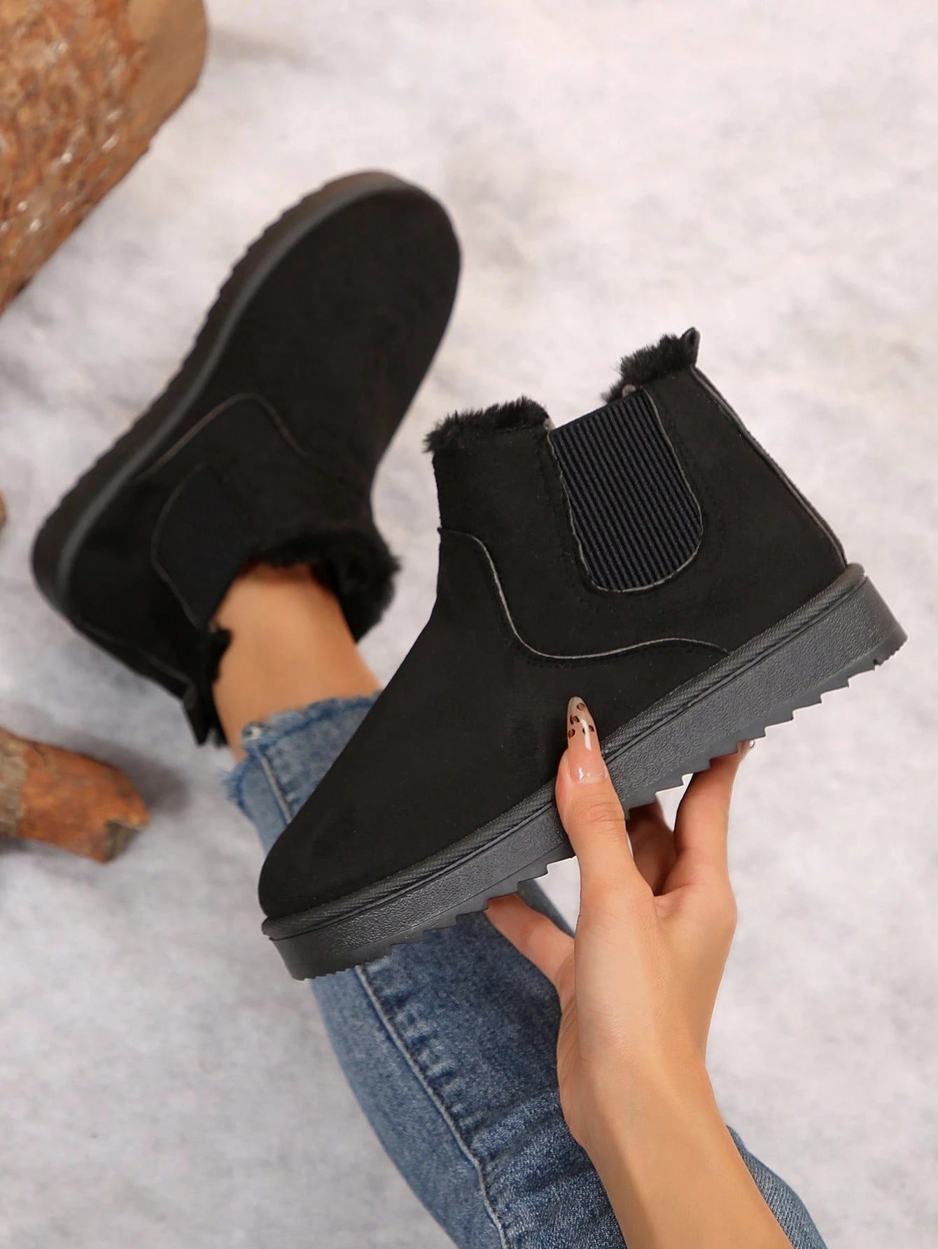 Jumpstudios-BTG Womens Slippers in Black, non slip indoor outdoor winter boots with cozy design
