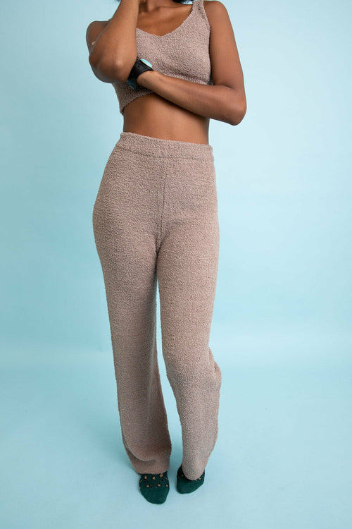 Cozy Shophouse Northwest boucle lounge pants in soft beige for comfortable everyday wear