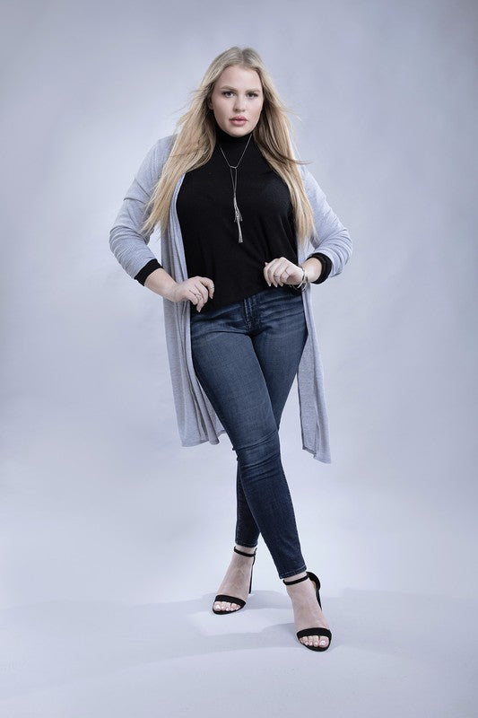 Shophouse Northwest plus size everyday comfy cardigan in light gray worn over black top with jeans