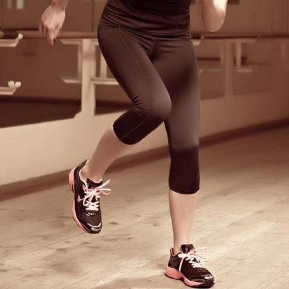 Lauma Capri Active leggings in black, perfect for fitness and running activities
