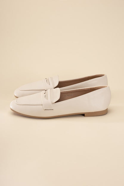 Shophouse Northwest Harriet-8 slip on penny flats shoes in ivory smooth leather low heel classic loafer