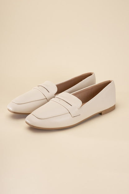 Shophouse Northwest Harriet-8 slip on penny flats shoes cream leather loafers low heel casual